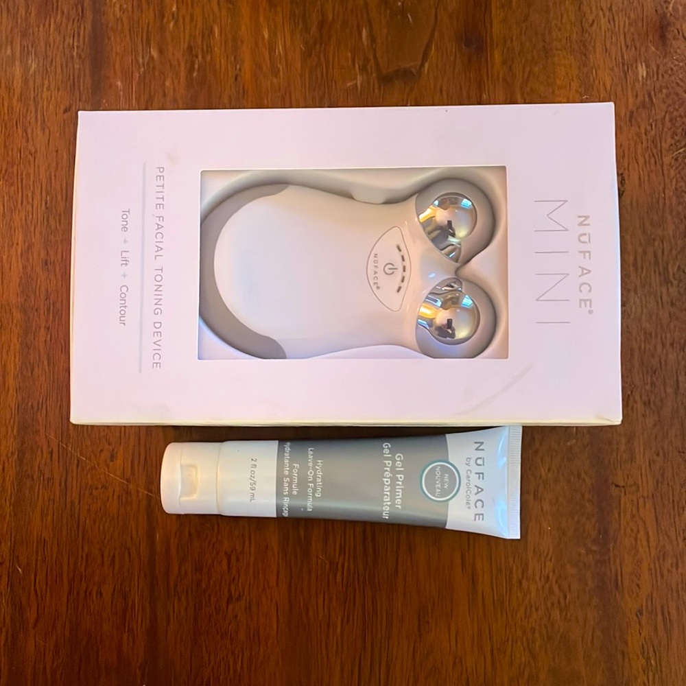 NuFace Mini New In Box with Brand New Gel Primer
